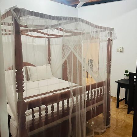 Sithum Home Stay Dickwella Exterior photo